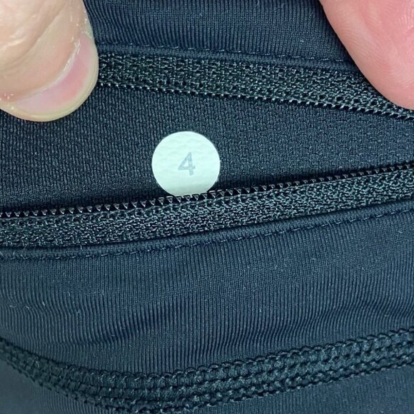 Lululemon Run A Marathon Leggings Crop Black Print Size 4 High Rise Yoga Pants - Picture 5 of 13